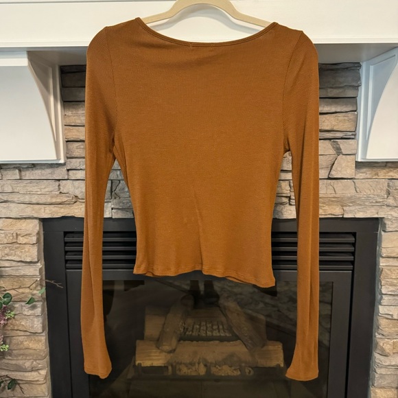 Forever 21 front laced up top, size Large. - Picture 2 of 4